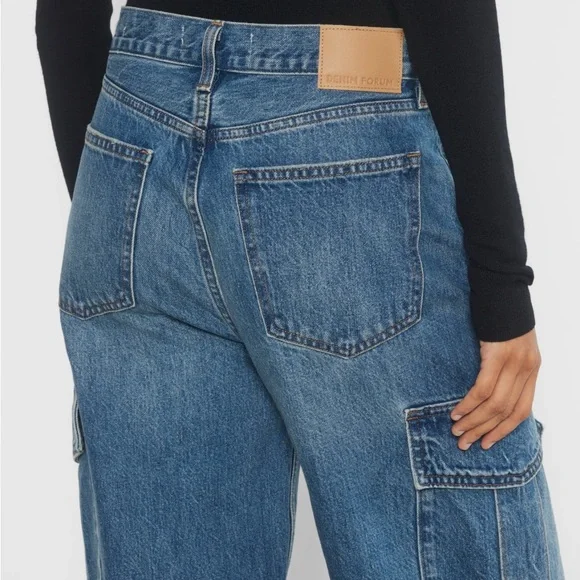 ✨Host pick✨Denim Forum Blue Flare Wide Leg Jeans size: W28 - Picture 4 of 9